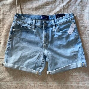 Gap light wash denim shorts